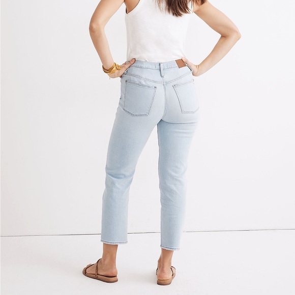 Madewell Women's Mid-Rise Classic Straight Jeans Knee-Rip Edition - Picture 3 of 15
